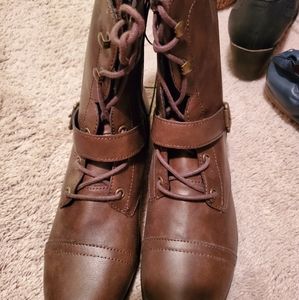 Brand new brown boots